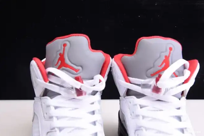 HYPE Retro Fire 5 Red (2020) Tongue Silver Air DA1911-102 Jordan 0412